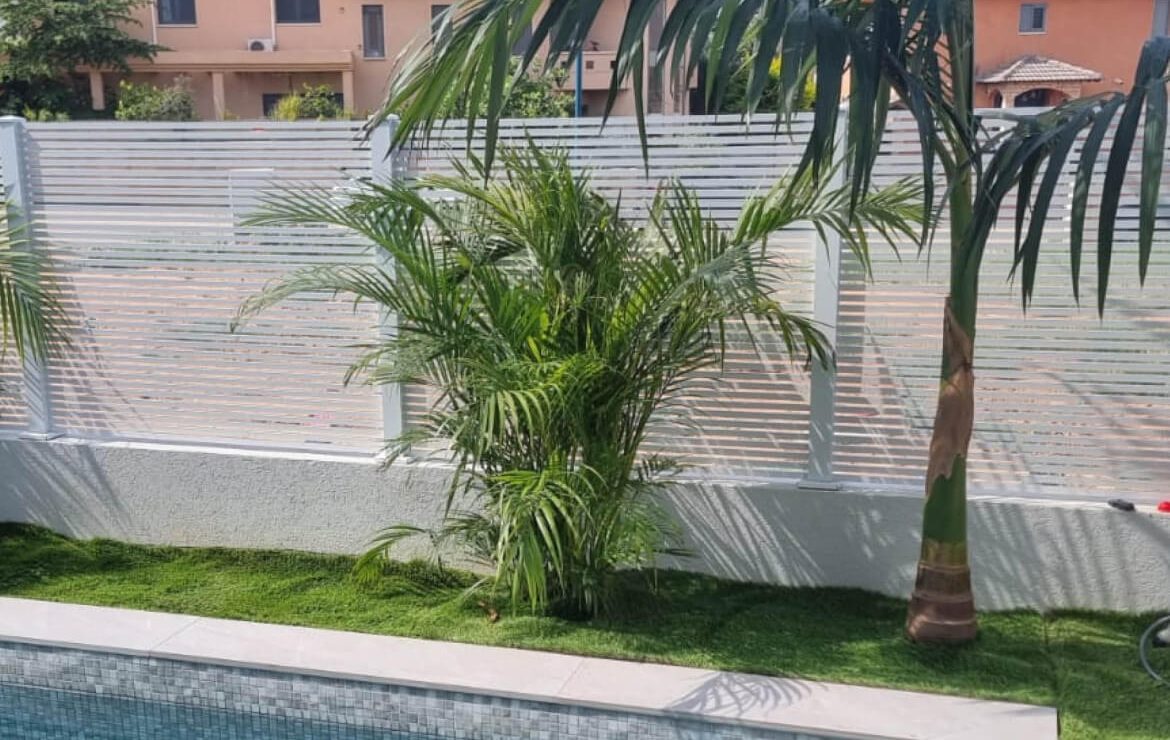 גדר אלומיניום בהרכבה עצמית